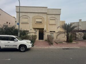 للبيع بيت حكومي في جابر الاحمد
