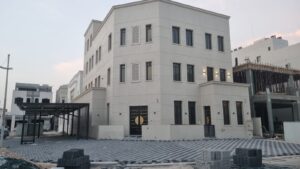 للبيع قسيمة مبنية في المطلاع